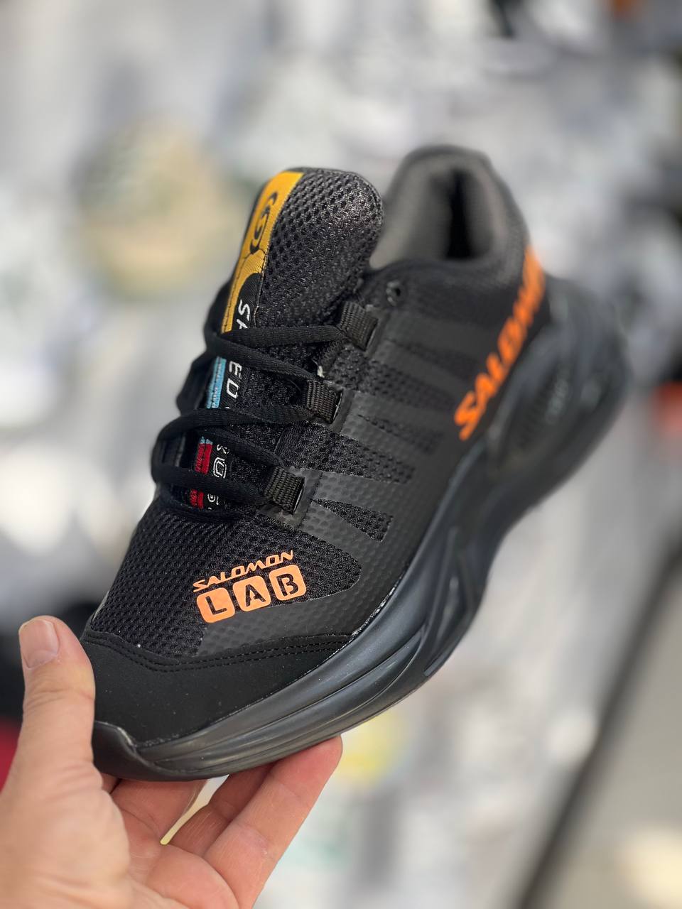 سالمون مردانه مشکی نارنجی سایز ۴۱_۴۲_۴۳_۴۴