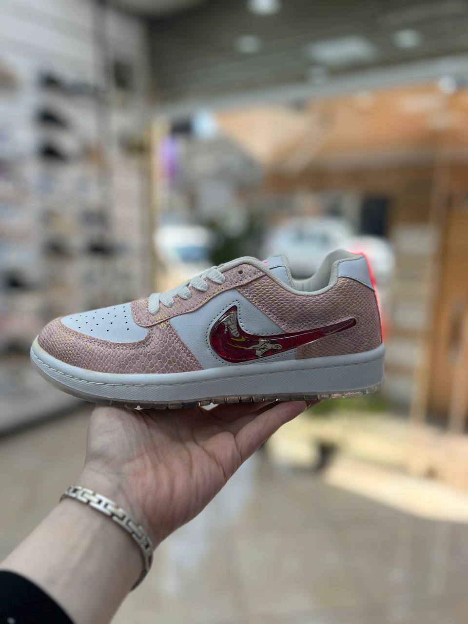 نایک دراگون سایز ۳۷.۳۸.۳۹.۴۰سفید-صورتی